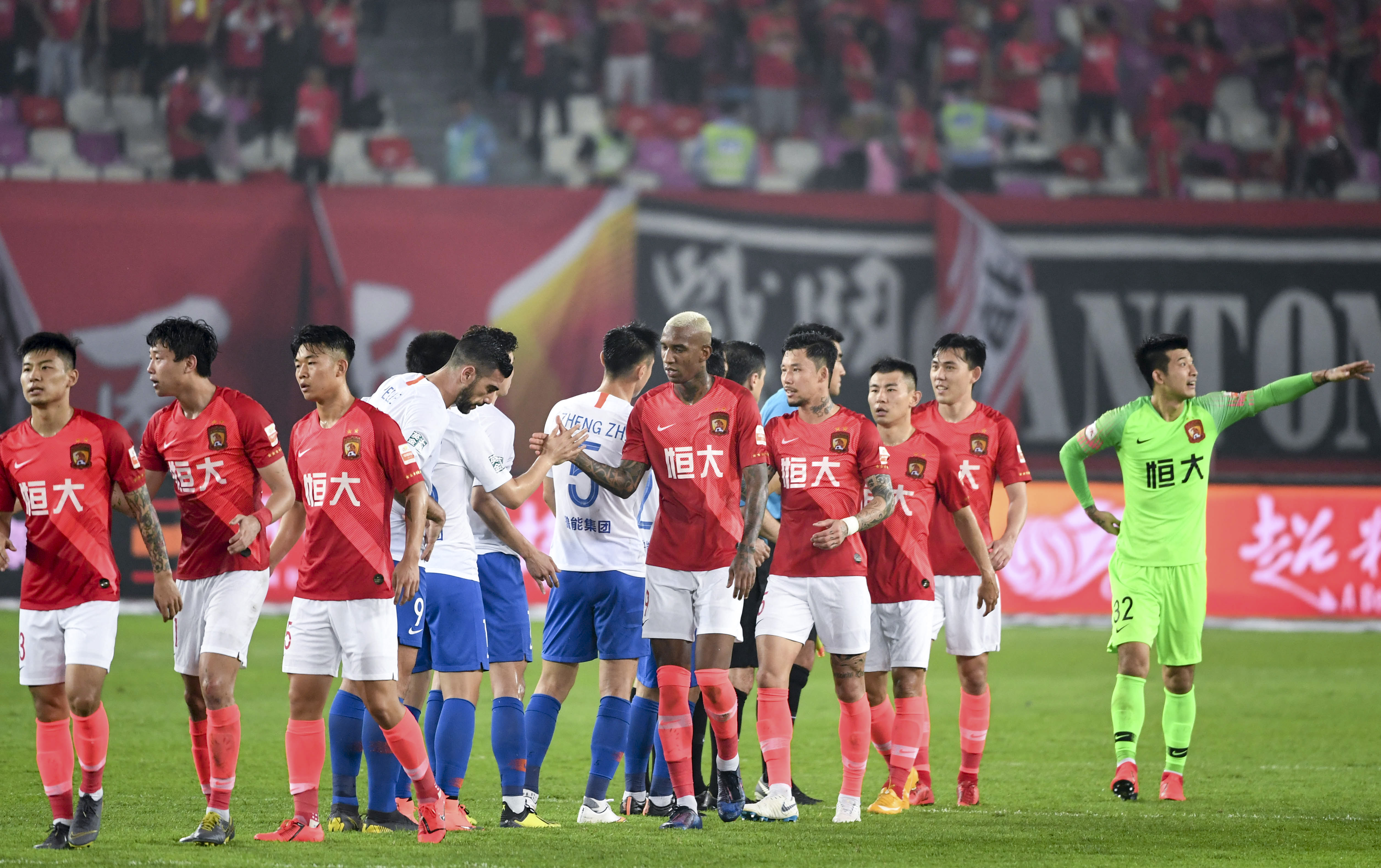 泰晤士报：曼城与利物浦抢人，明夏后防引援瞄准格伊（泰晤士报：曼城、利物浦明夏补防，目标锁定格伊）