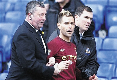 穆里尼奥：满意球员表现，无惧八强战可能对阵波尔图（穆里尼奥满意球员表现：不惧八强或遭遇波尔图）