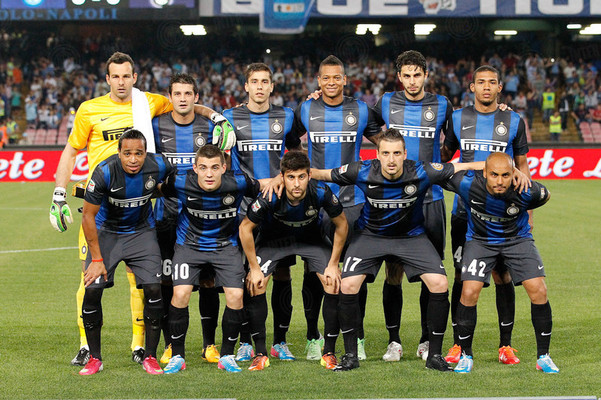 詹姆斯关键上篮锁定胜利