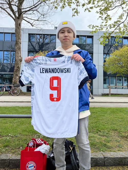 全晋旴评选出的最难缠的后卫TOP3。第3名-韩国...（全晋旴盘点最难对付的后卫TOP3：第3名-韩国...）