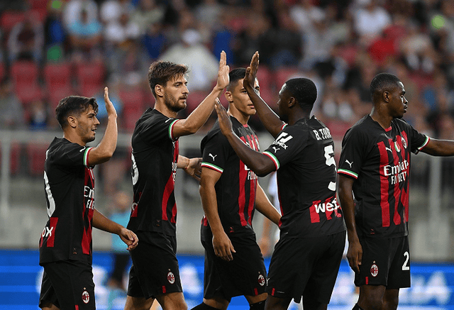 女子篮球联赛焦点球员表现回顾