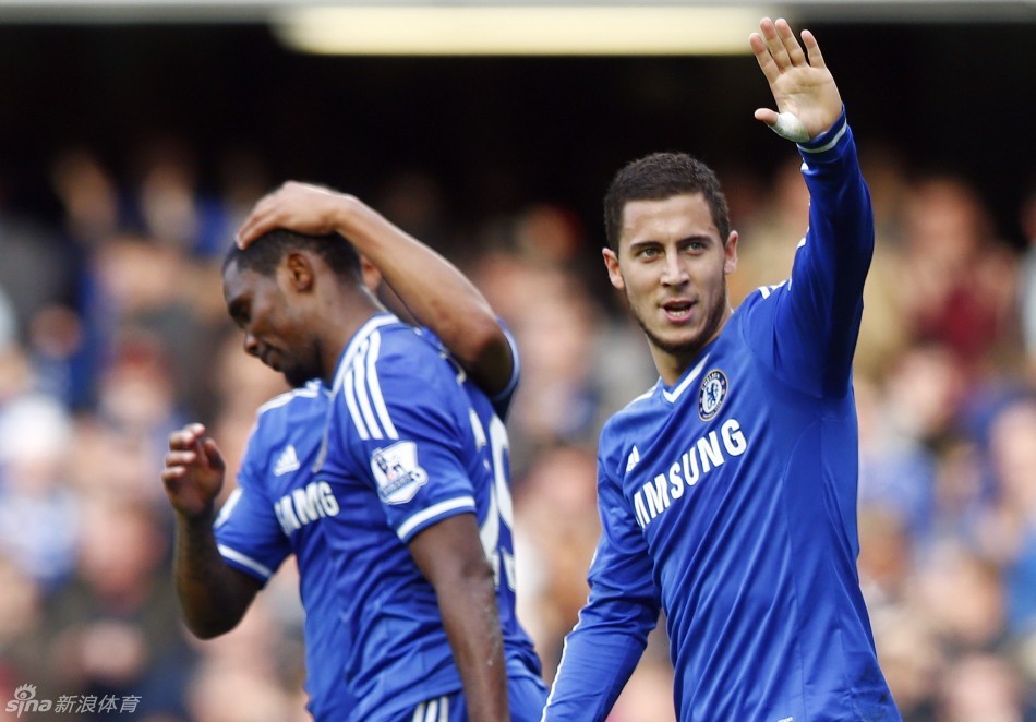 代表三支不同球队连续5场欧冠进球，哈兰德是历史第一人（为三队均斩获欧冠五连场进球，哈兰德成史上首人）