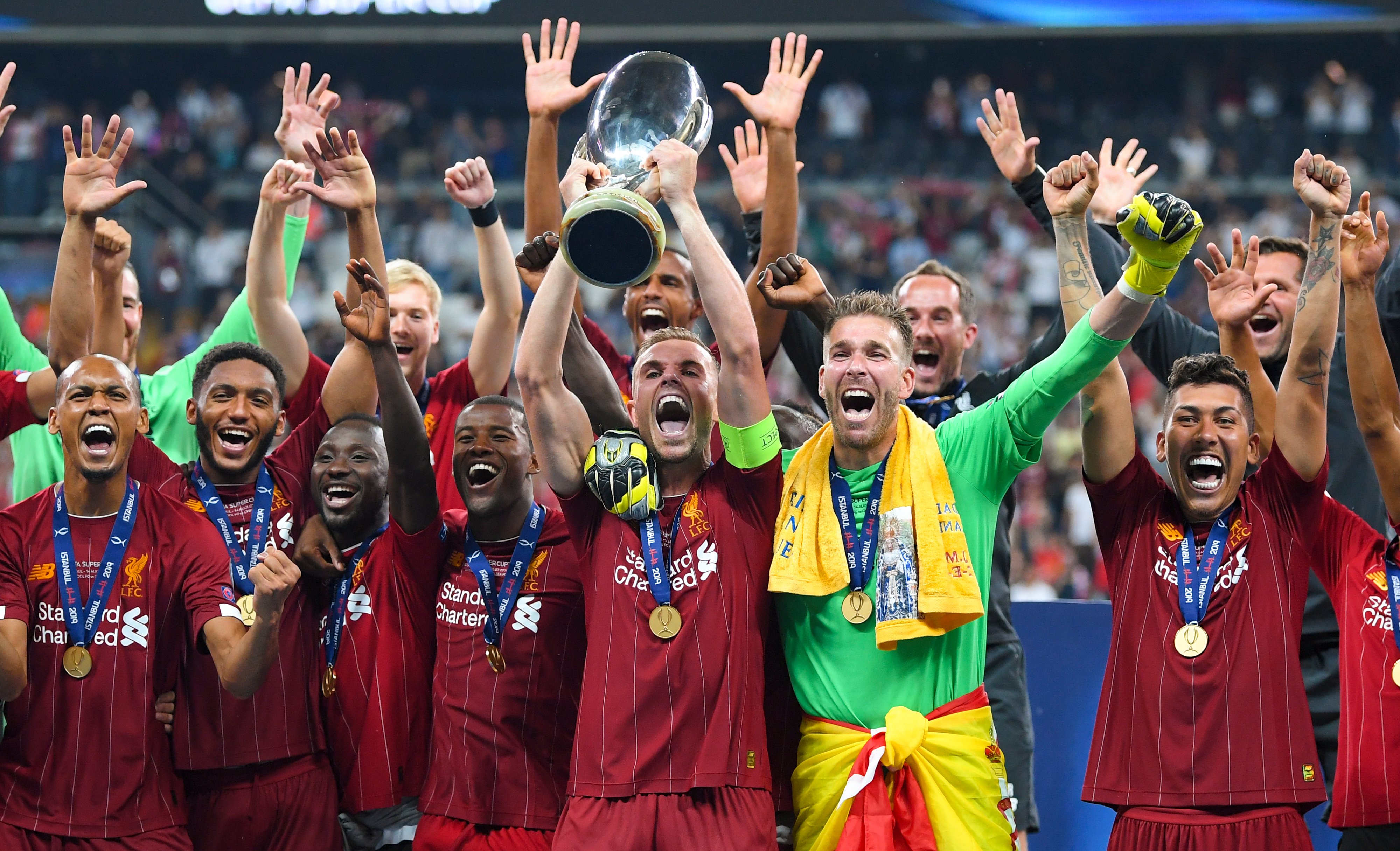 若塔曾为两队效力过，波尔图vs马竞赛前致敬若塔兄弟